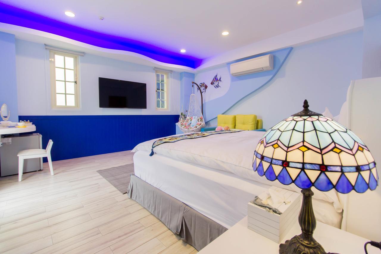 Windmills Castle Garden Bed & Breakfast Dongshan  Exterior photo
